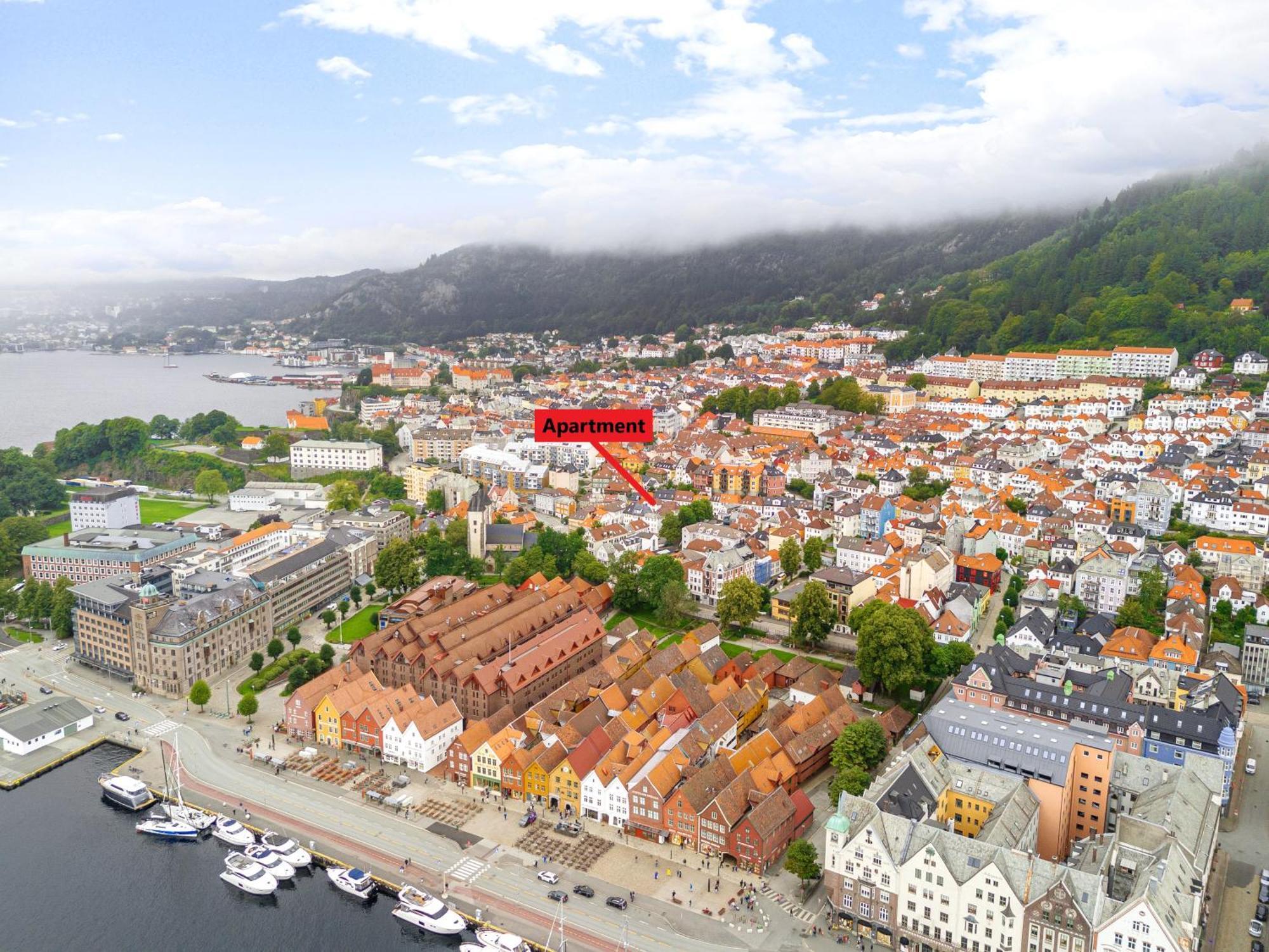 Homerentals Apartments - Behind Bryggen & Historic Cobblestone Streets - 2 Floor Renovated From February 2025 Bergen Exteriér fotografie